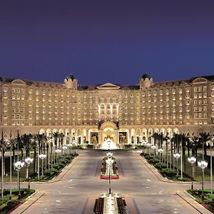 The Ritz-carlton, ***** Riad